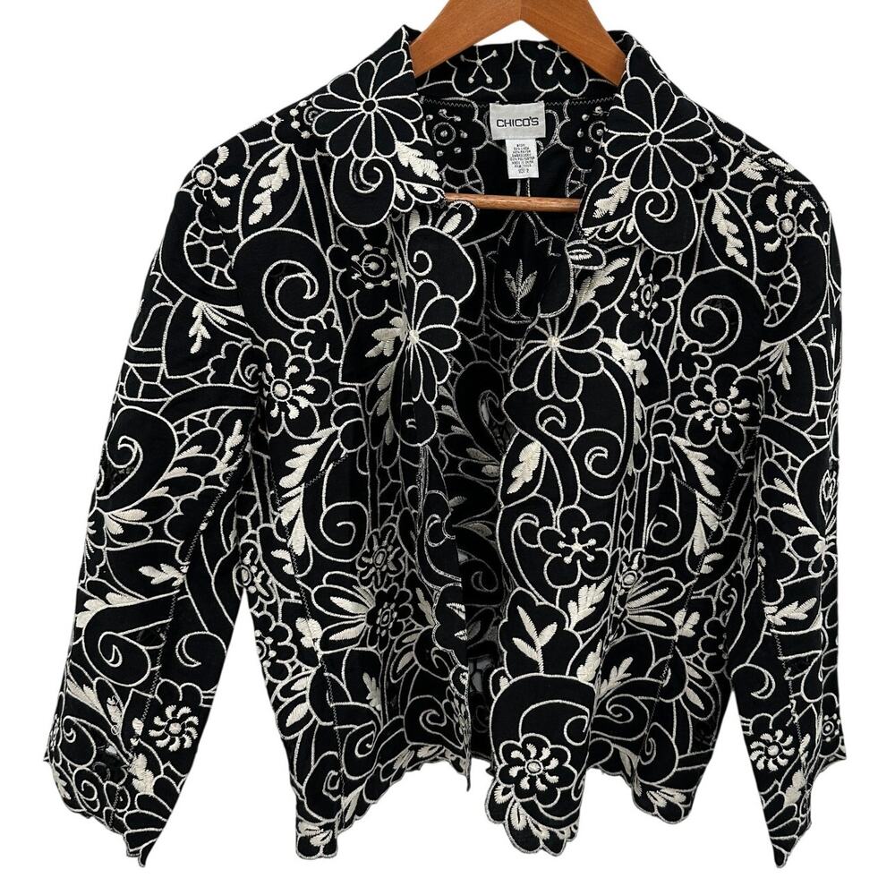 CHICO'S Black & White Linen Blend Floral Embroidered Open Blazer Jacket // 2